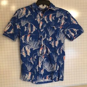 Hawaiian blue shirt with tropical fish.